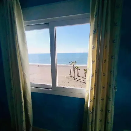 Apartmán In With Shared Swimming Pool *