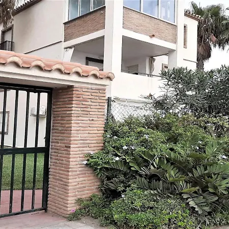 Apartmán In With Shared Swimming Pool *